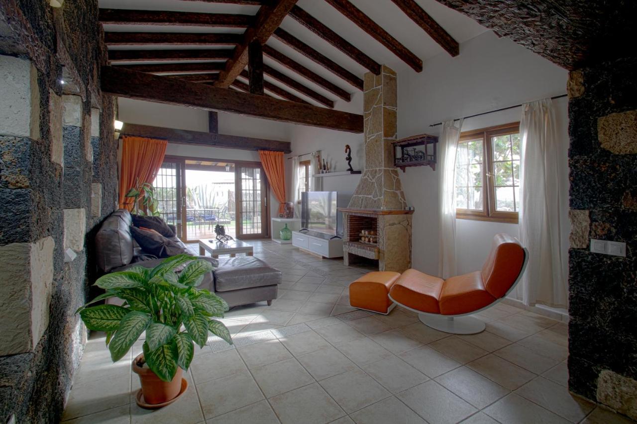 Villa Los Volcanes El Charco  Buitenkant foto